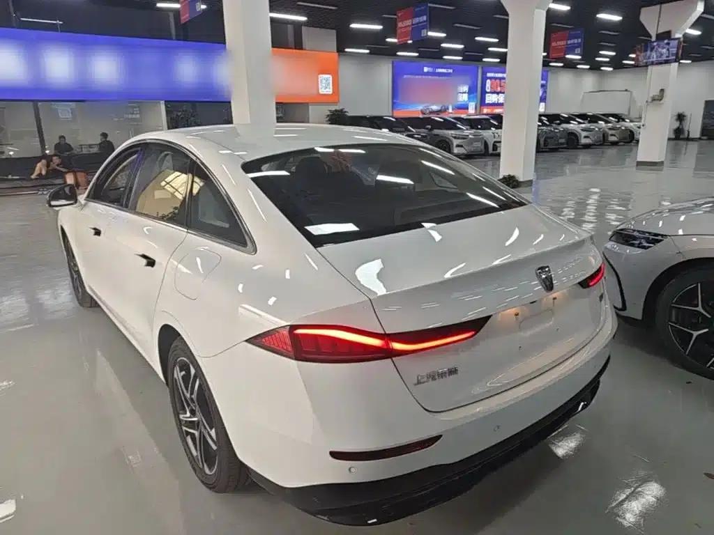 Roewe D7 2023 EV 510km Rear-Wheel Drive Excellence Edition — миниатюра 5