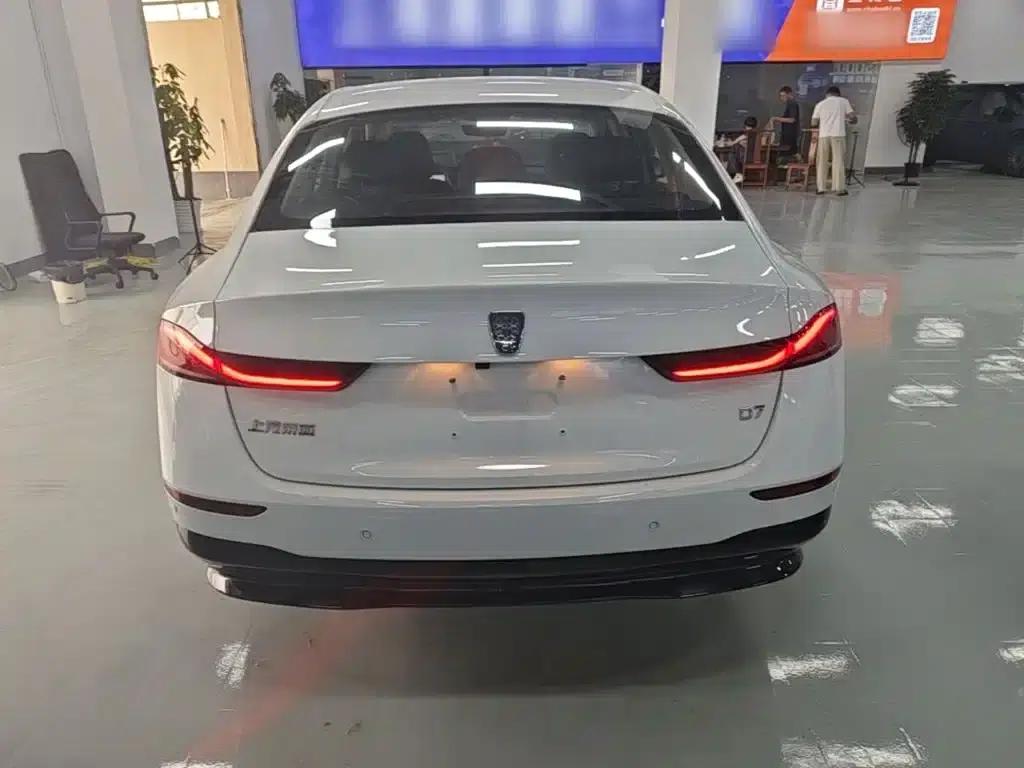 Roewe D7 2023 EV 510km Rear-Wheel Drive Excellence Edition — миниатюра 6