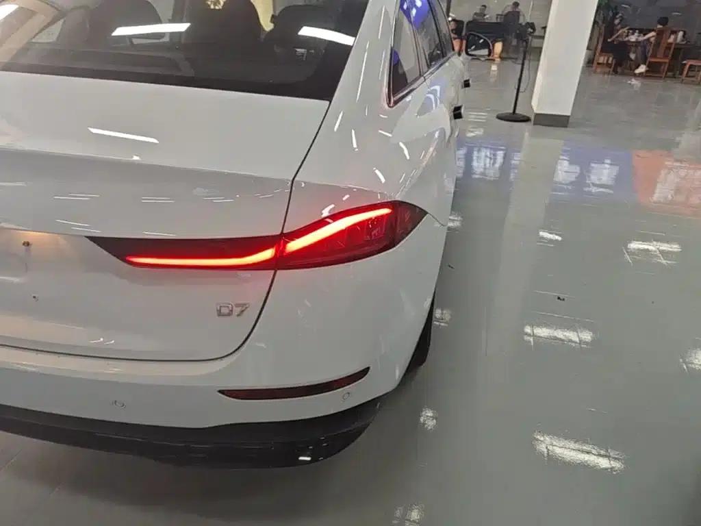 Roewe D7 2023 EV 510km Rear-Wheel Drive Excellence Edition — миниатюра 8
