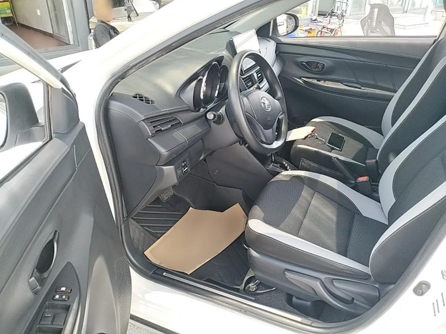 Toyota YARiS L Zhi Xuan 2021 X-Trail 1.5L CVT Leading Edition — миниатюра 18