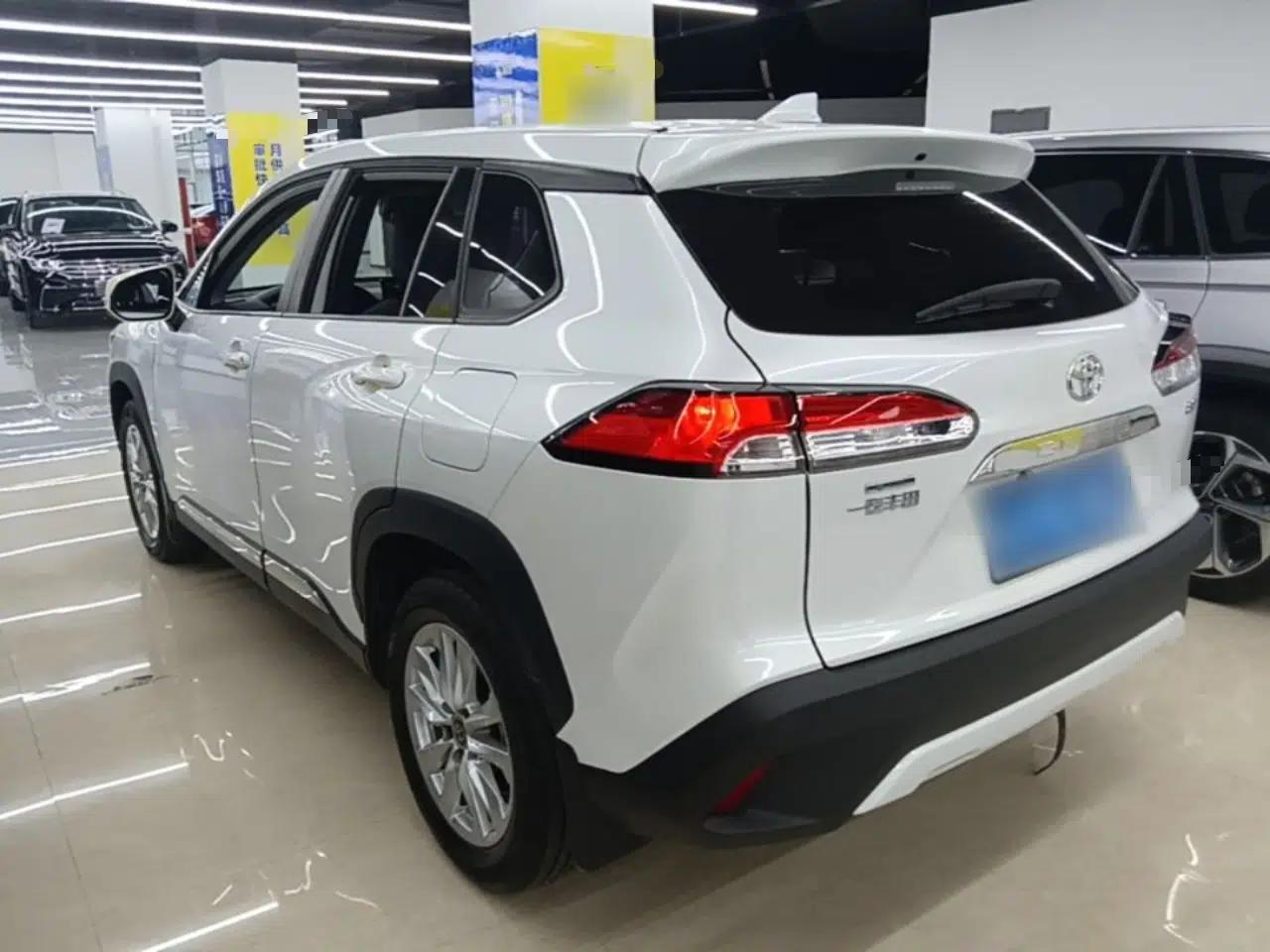 Toyota Corolla Cross 2023 2.0L Elite Edition — миниатюра 4