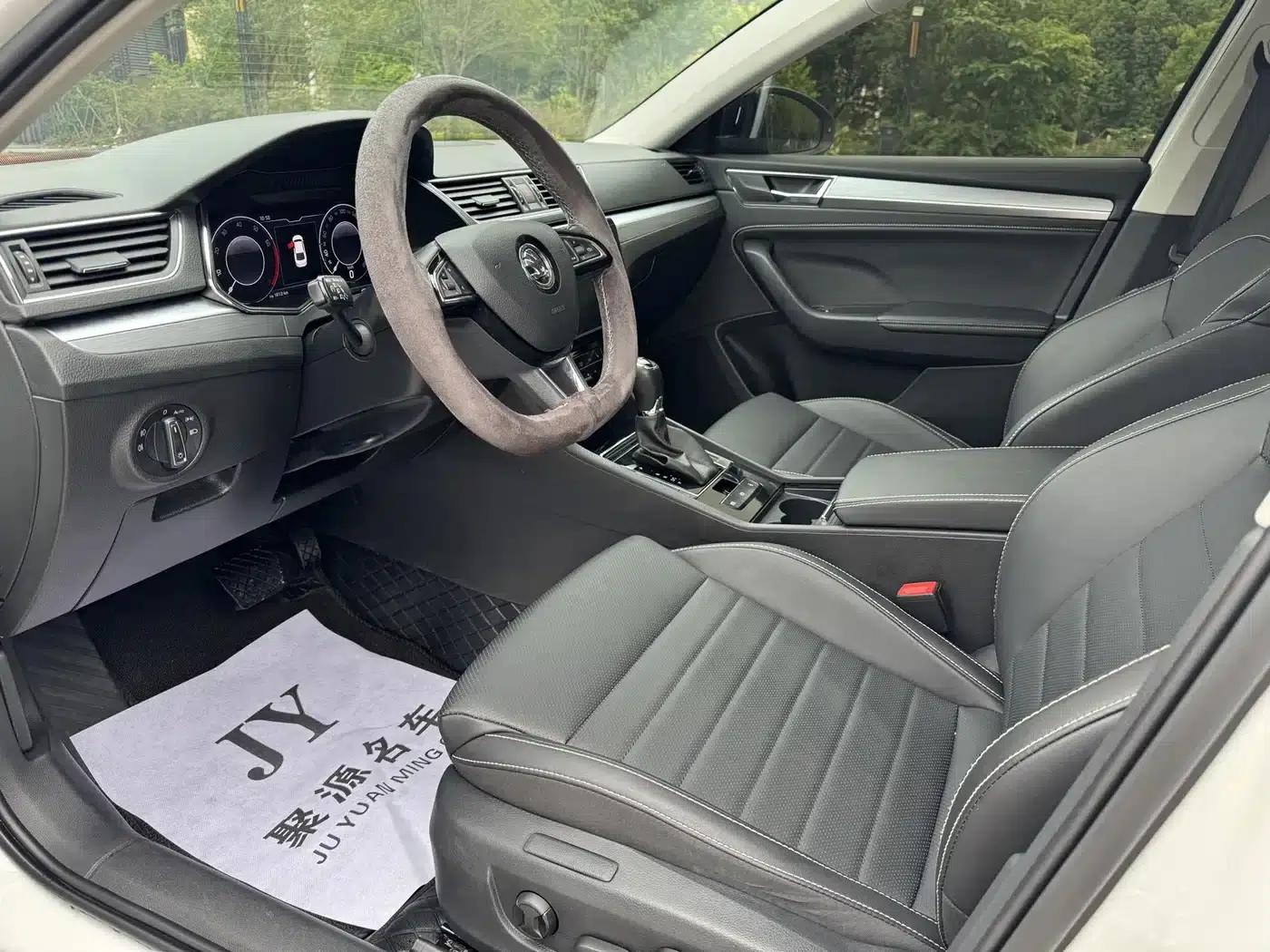 Superb 2024 TSI280 DSG Premium Edition — миниатюра 4