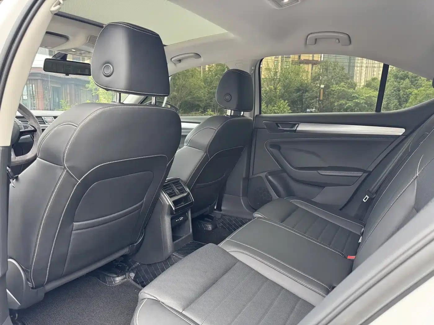 Superb 2024 TSI280 DSG Premium Edition — миниатюра 5