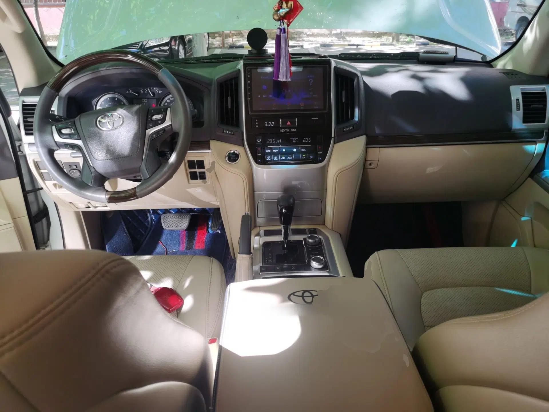 Toyota Land Cruiser — миниатюра 9