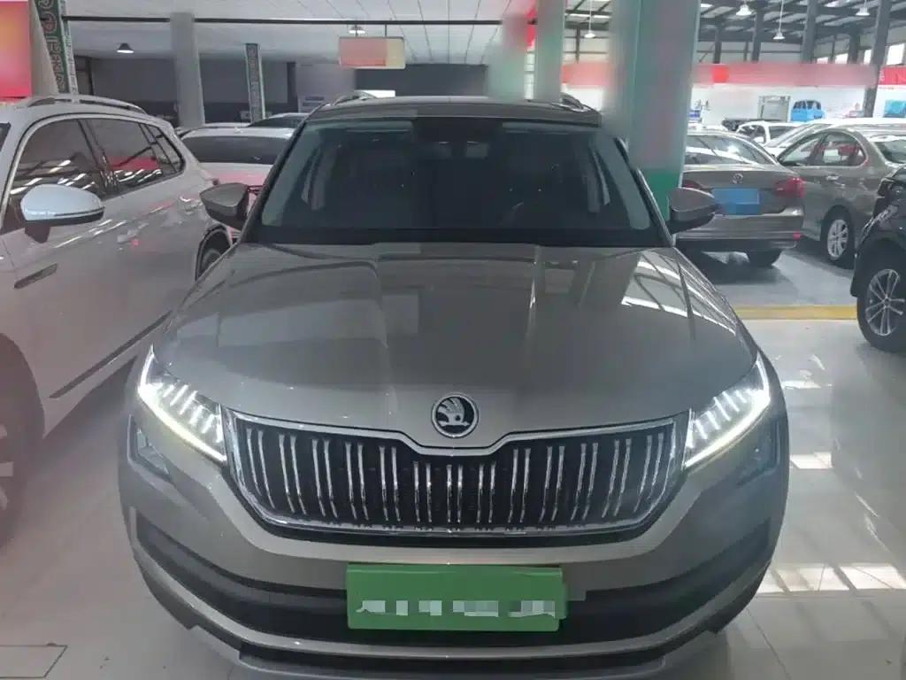 2020 Skoda Kodiaq TSI330 5-seater 2WD Luxury Edition — миниатюра 3