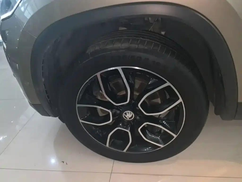 2020 Skoda Kodiaq TSI330 5-seater 2WD Luxury Edition — миниатюра 23