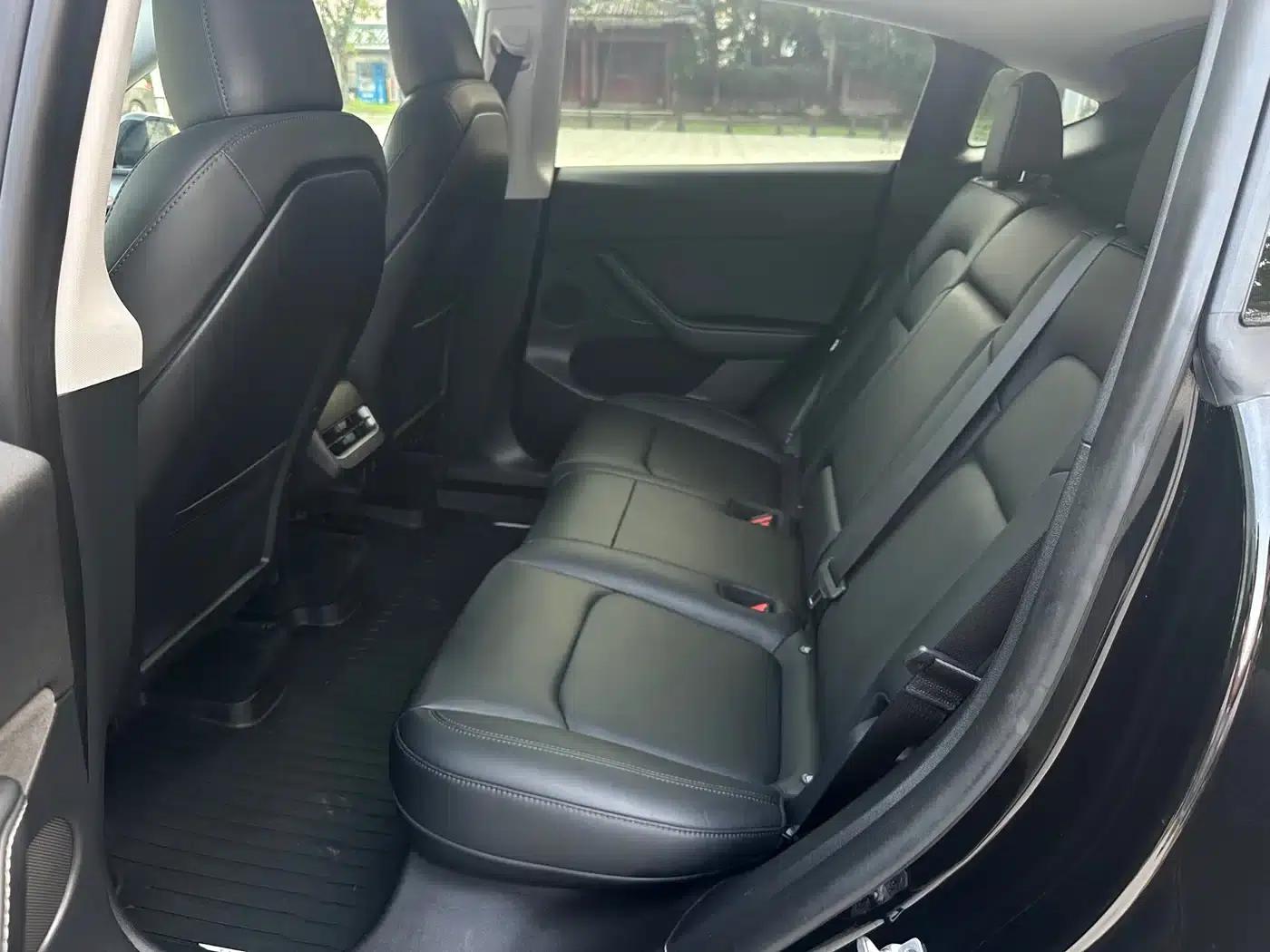 Model Y 2023 Long Range All-Wheel Drive — миниатюра 13