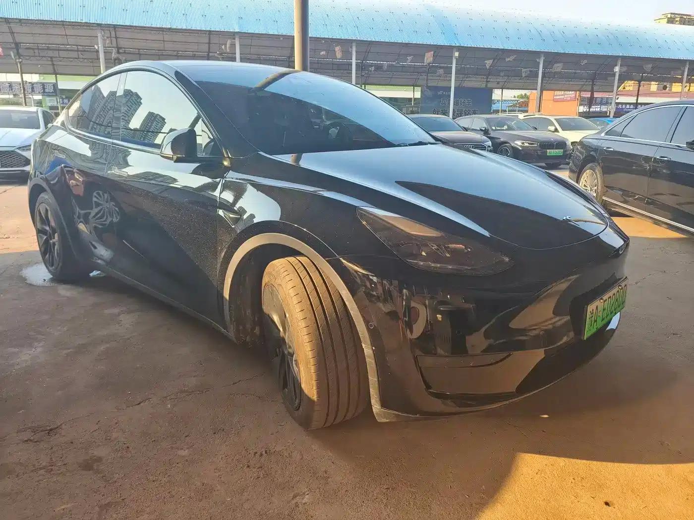 Model Y 2023 Rear-Wheel Drive — миниатюра 3