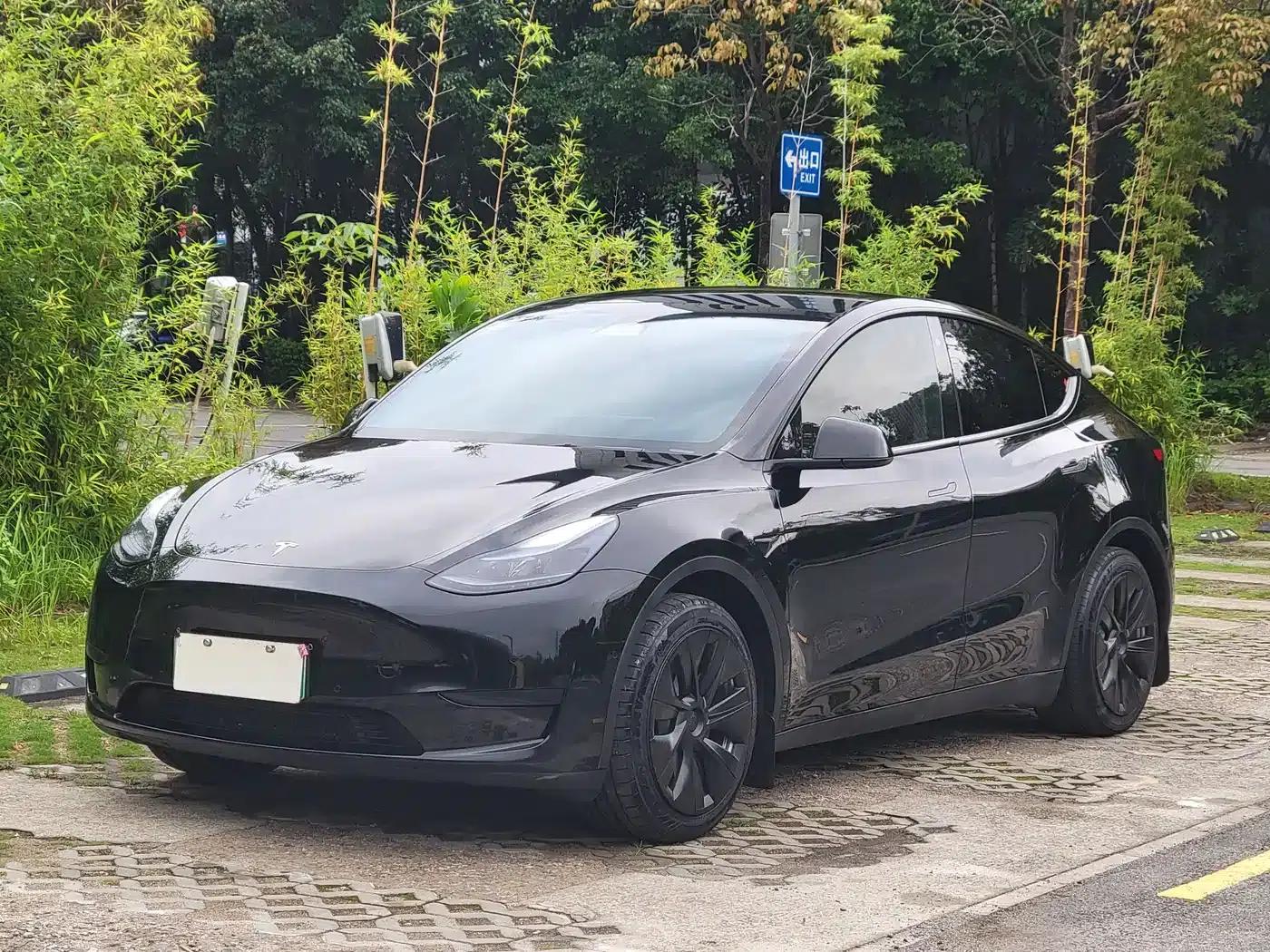 Model Y 2022 Facelift Rear-Wheel Drive Version — миниатюра 1