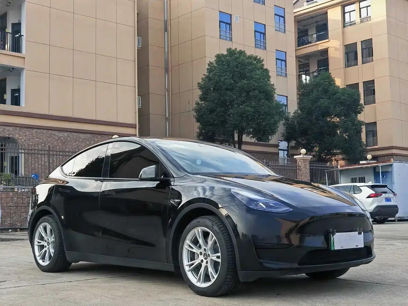 Model Y 2022 Rear-Wheel Drive — миниатюра 3