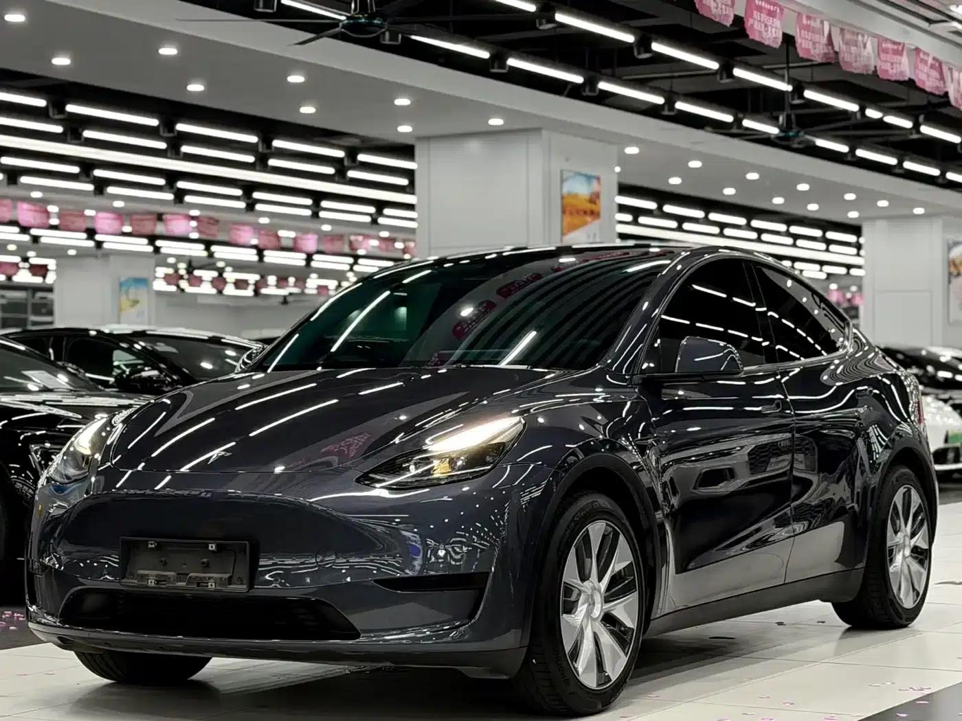 Model Y 2022 Rear-Wheel Drive — миниатюра 1