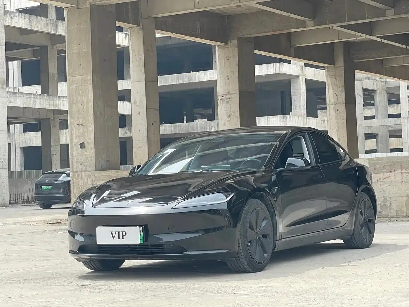 Model 3 2023 Rear-Wheel Drive — миниатюра 1