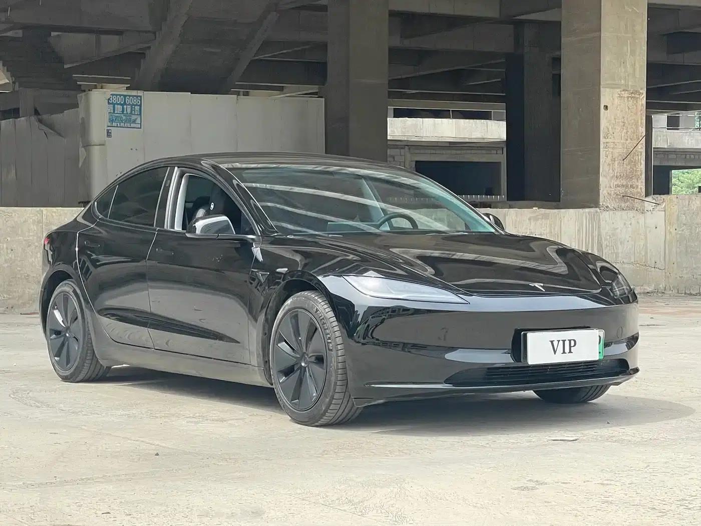 Model 3 2023 Rear-Wheel Drive — миниатюра 3