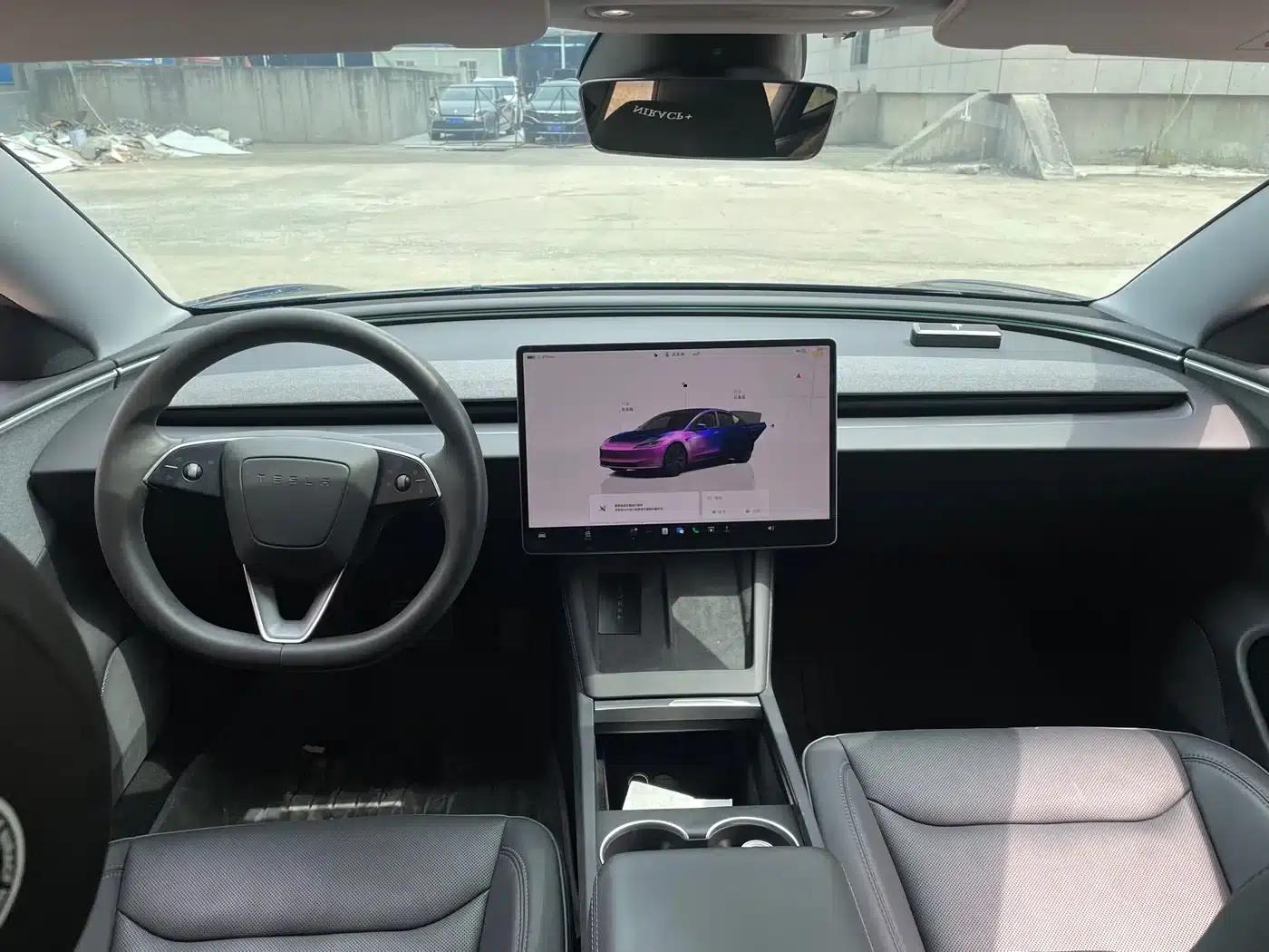 Model 3 2023 Rear-Wheel Drive — миниатюра 4