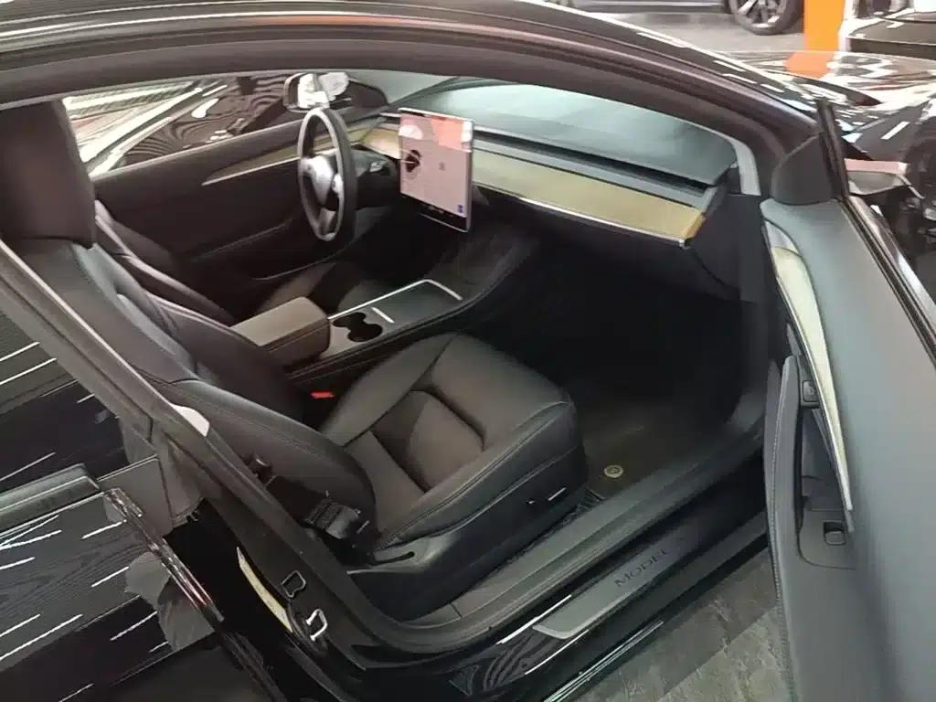 Model 3 2022 Rear-Wheel Drive — миниатюра 25