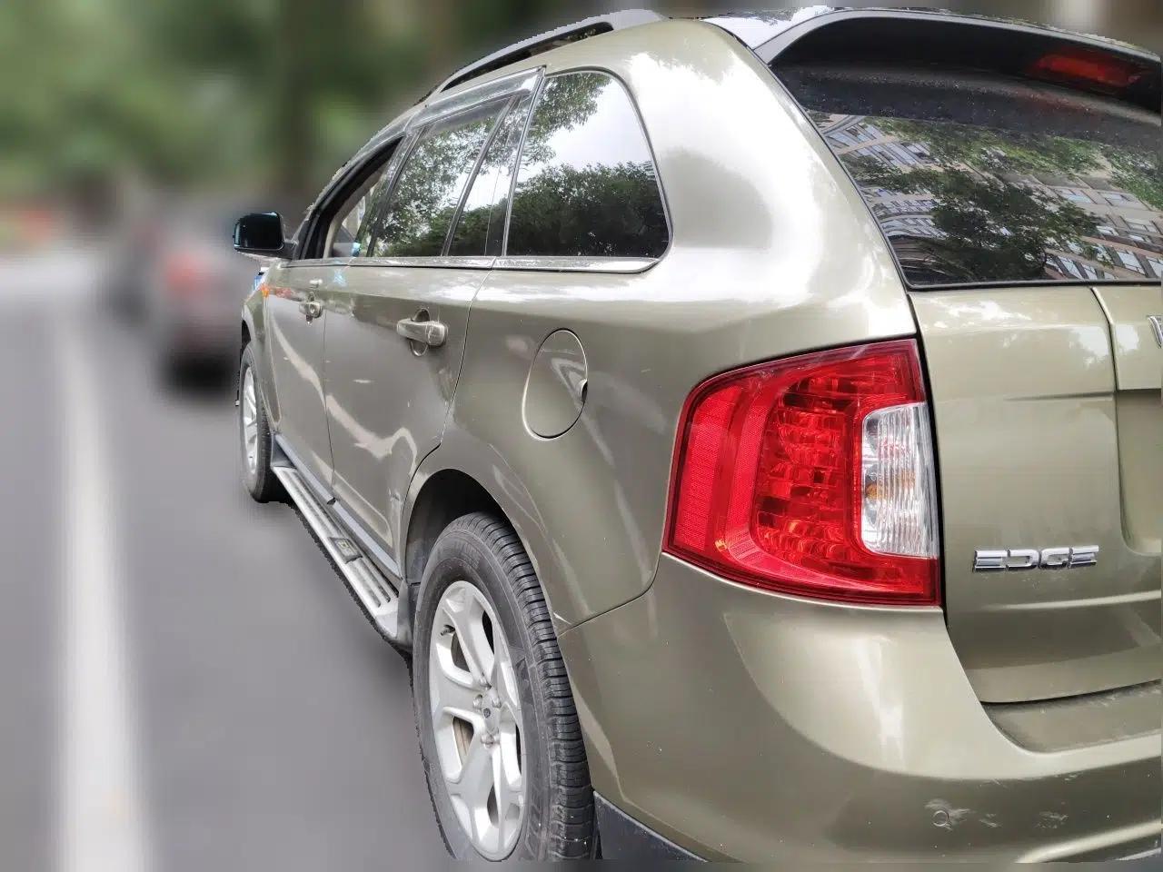 Ford Edge 2012 2.0T Elite Edition — миниатюра 4