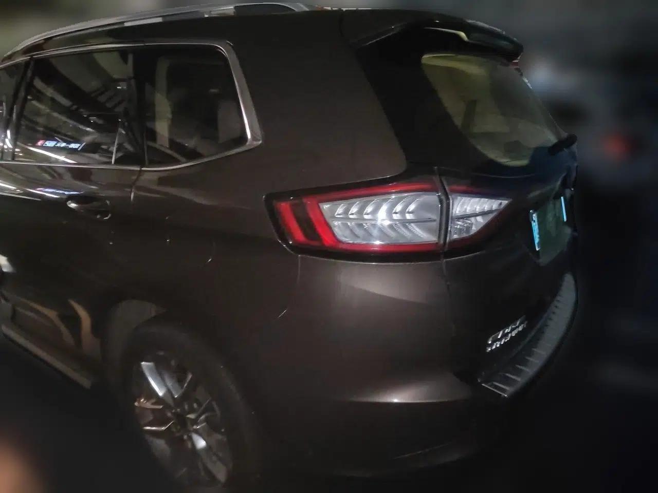 Ford Edge 2015 2.7T GTDi 4x4 Prestige 7-Seater — миниатюра 4