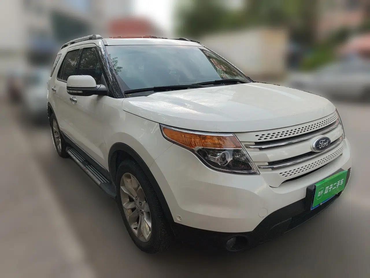 Ford Explorer 2013 3.5L Deluxe Model — миниатюра 3