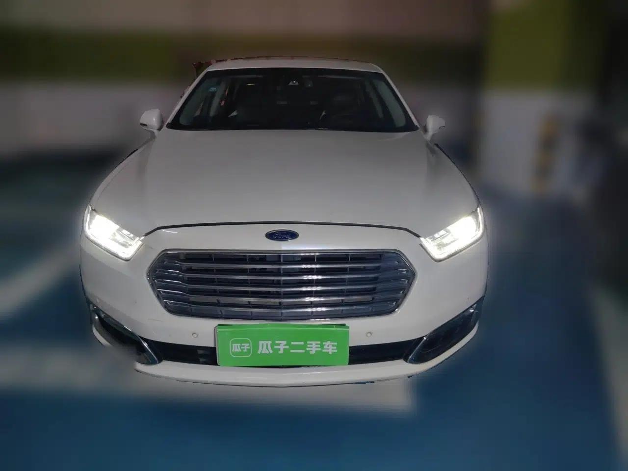 Ford Taurus 2017 EcoBoost 245 Luxury Model — миниатюра 2