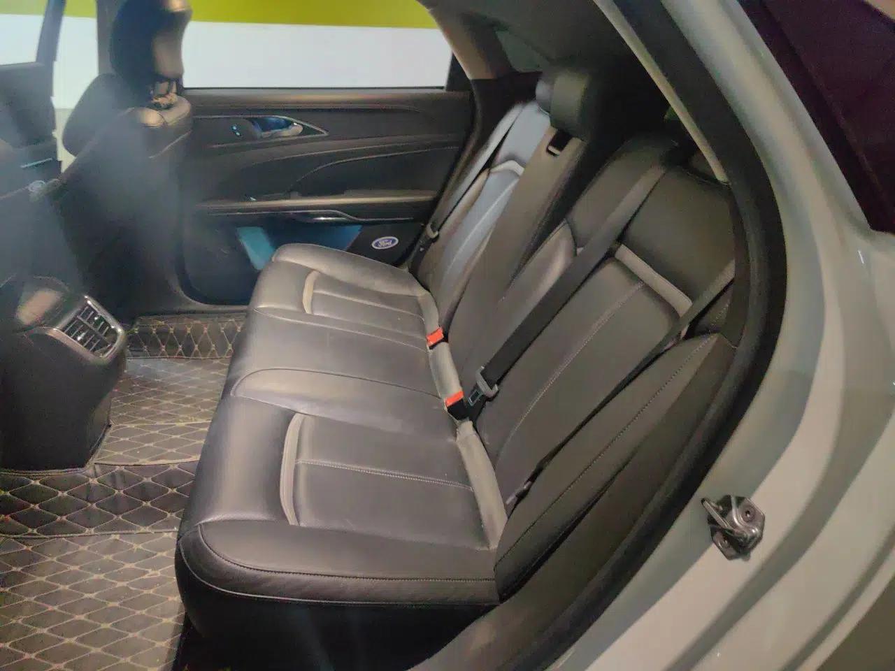 Ford Taurus 2017 EcoBoost 245 Luxury Model — миниатюра 17