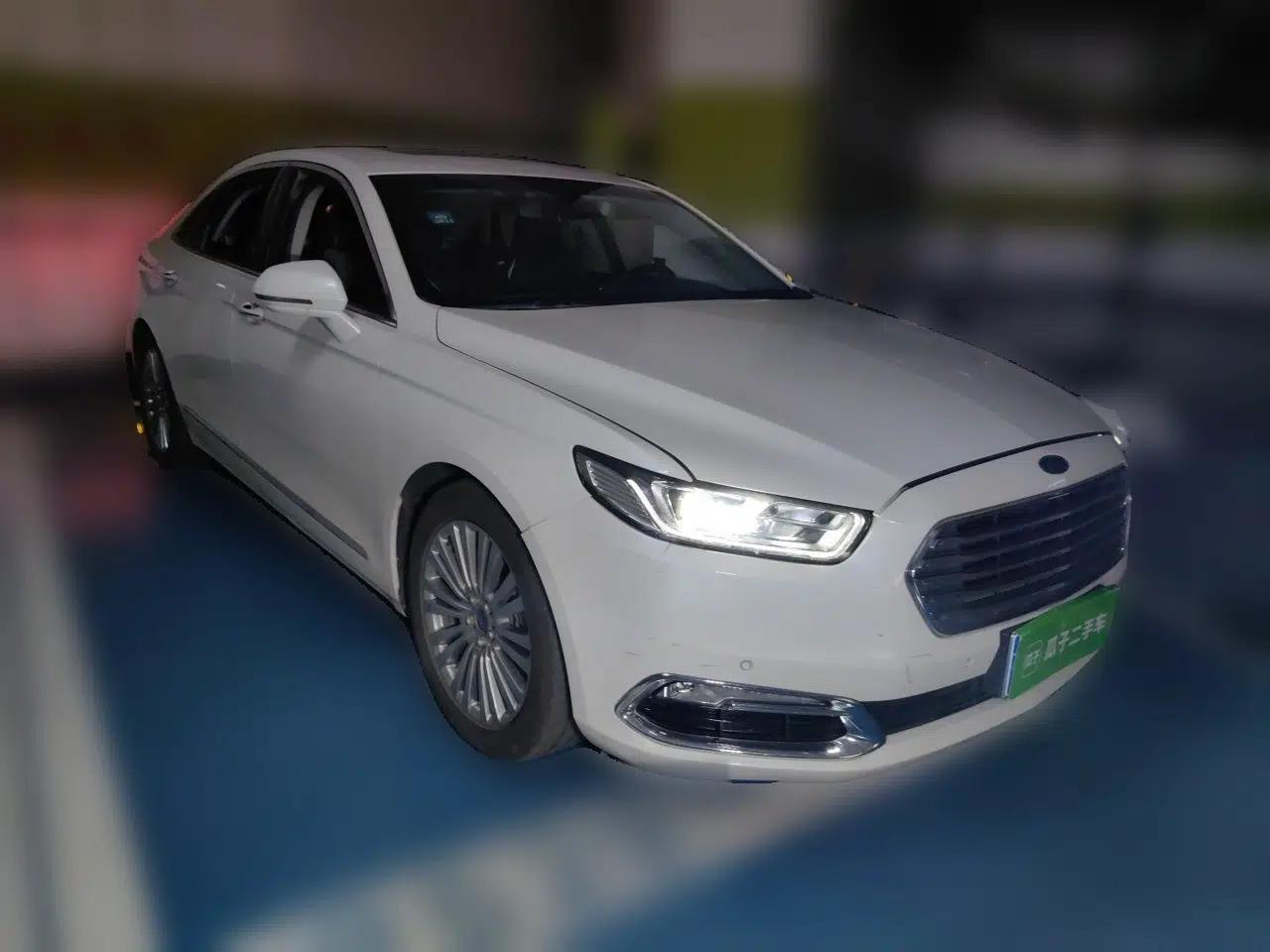 Ford Taurus 2017 EcoBoost 245 Luxury Model — миниатюра 3