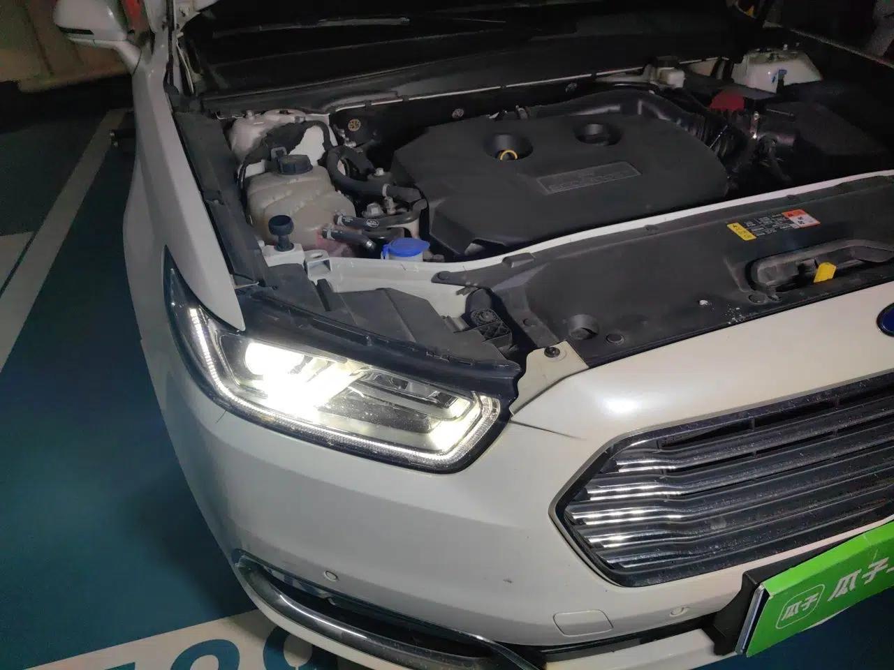 Ford Taurus 2017 EcoBoost 245 Luxury Model — миниатюра 7