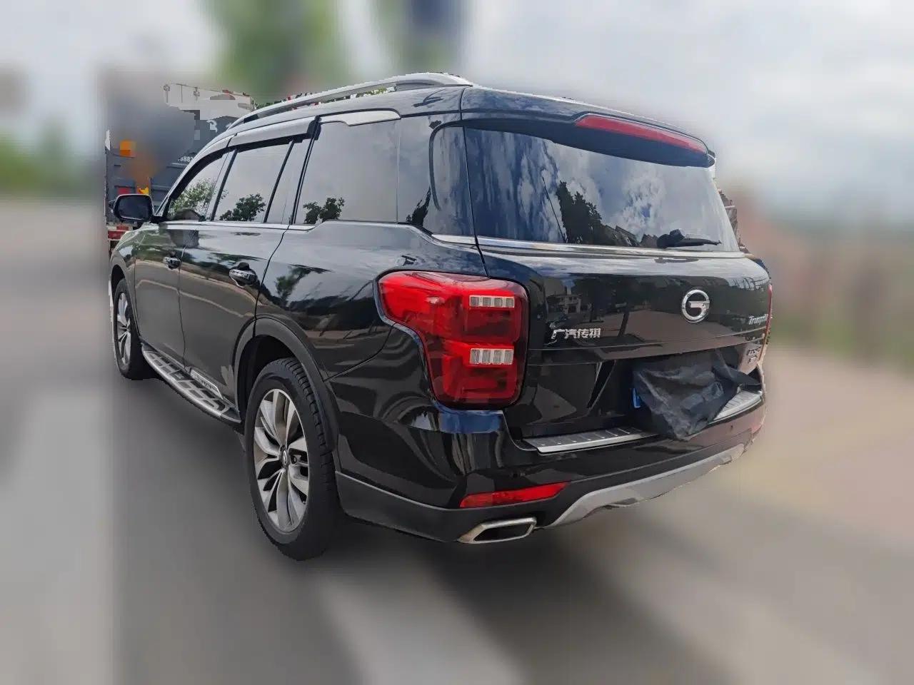 GAC Trumpchi GS8 2017 320T Two-Wheel Drive Luxury Smart Connectivity Version (7 Seats) — миниатюра 4