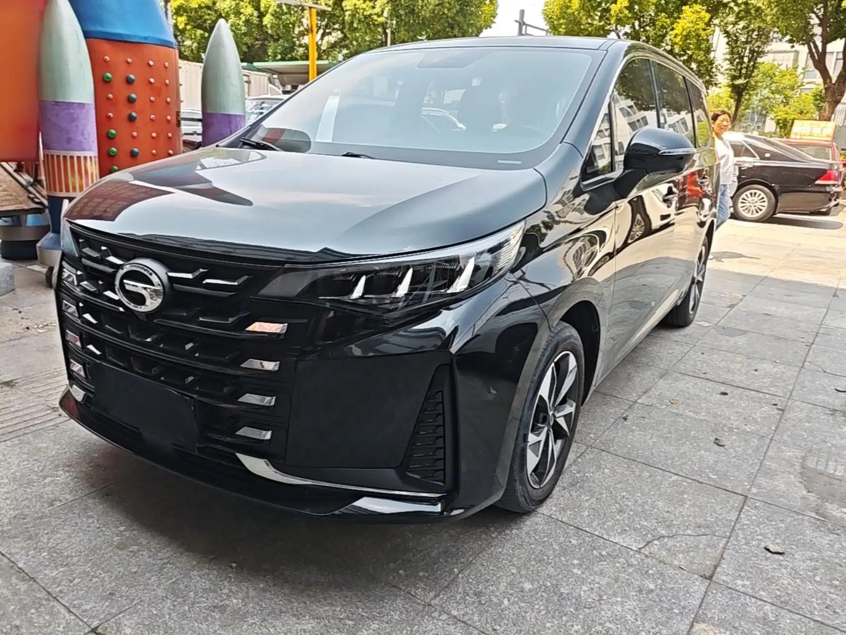 GAC Trumpchi M6 2023 PRO 270T DCT Luxury Edition — миниатюра 1