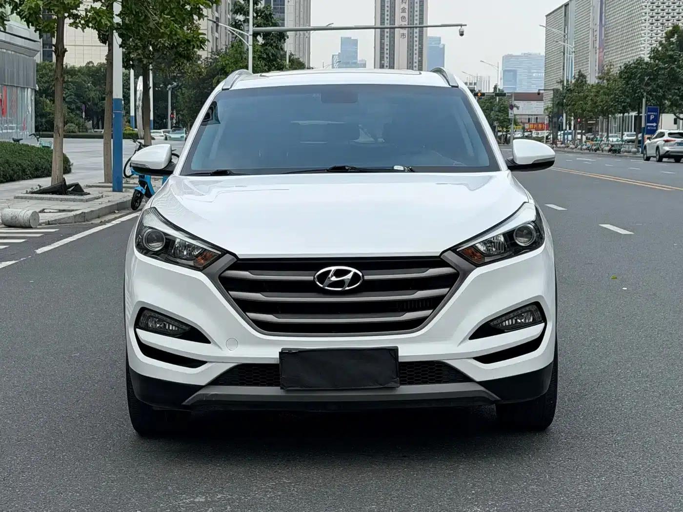 Tucson 2015 1.6T Dual-Clutch Two-Wheel Drive Intelligent Model — миниатюра 2