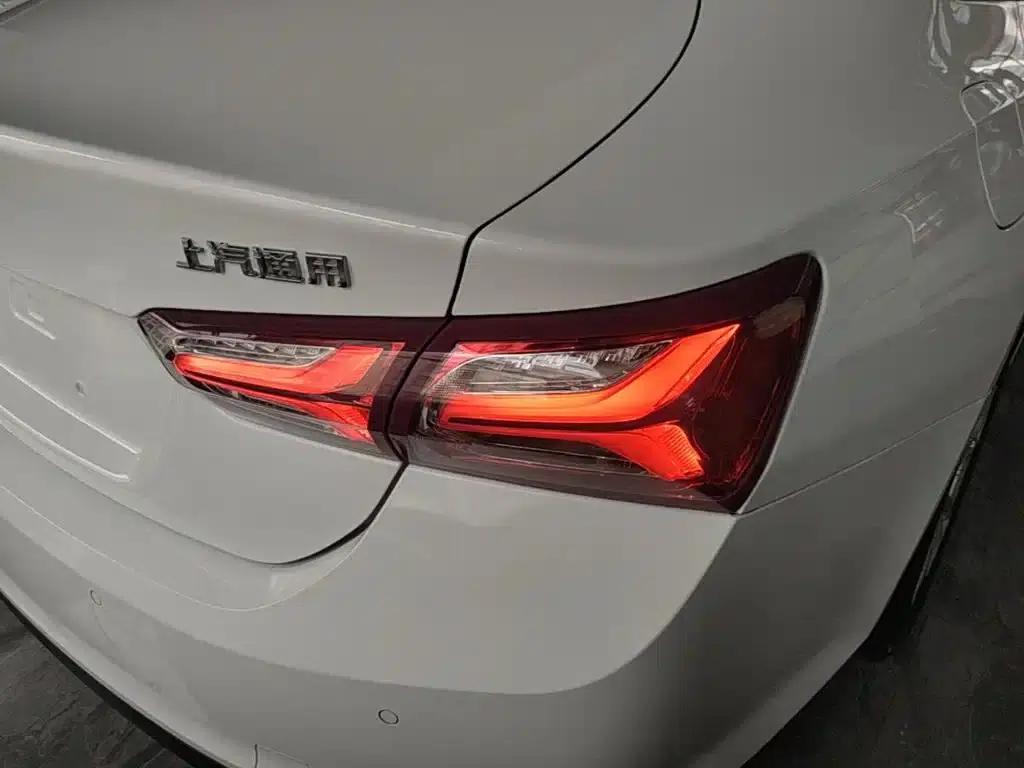 2019 Chevrolet Malibu XL 535T CVT Sporty Edition — миниатюра 8