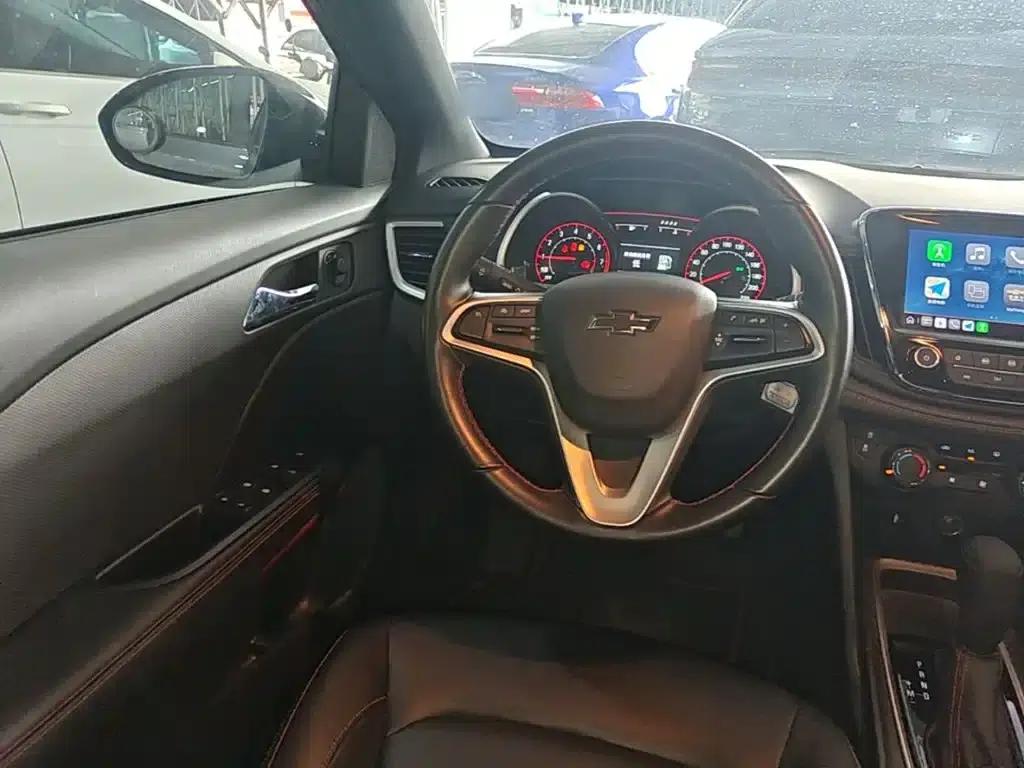 Chevrolet Cruze 2020 Mild Hybrid RS 330T Automatic Comfort Edition — миниатюра 11
