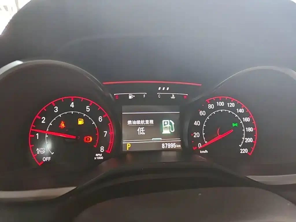 Chevrolet Cruze 2020 Mild Hybrid RS 330T Automatic Comfort Edition — миниатюра 12