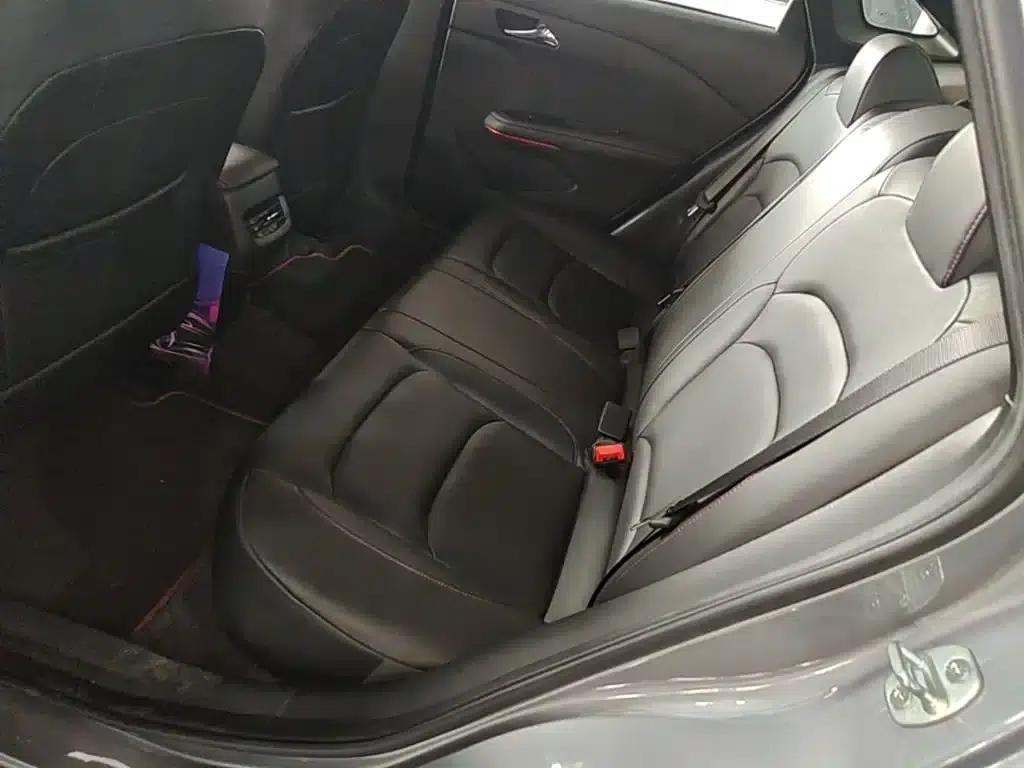 Chevrolet Cruze 2020 Mild Hybrid RS 330T Automatic Comfort Edition — миниатюра 17