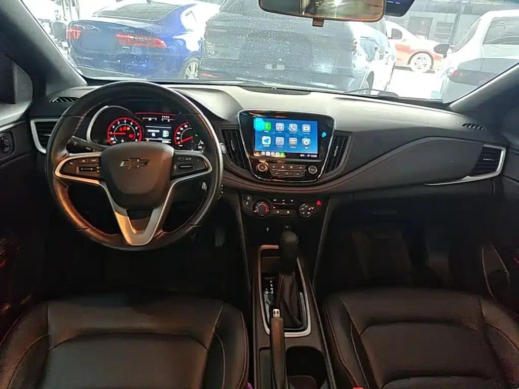 Chevrolet Cruze 2020 Mild Hybrid RS 330T Automatic Comfort Edition — миниатюра 10