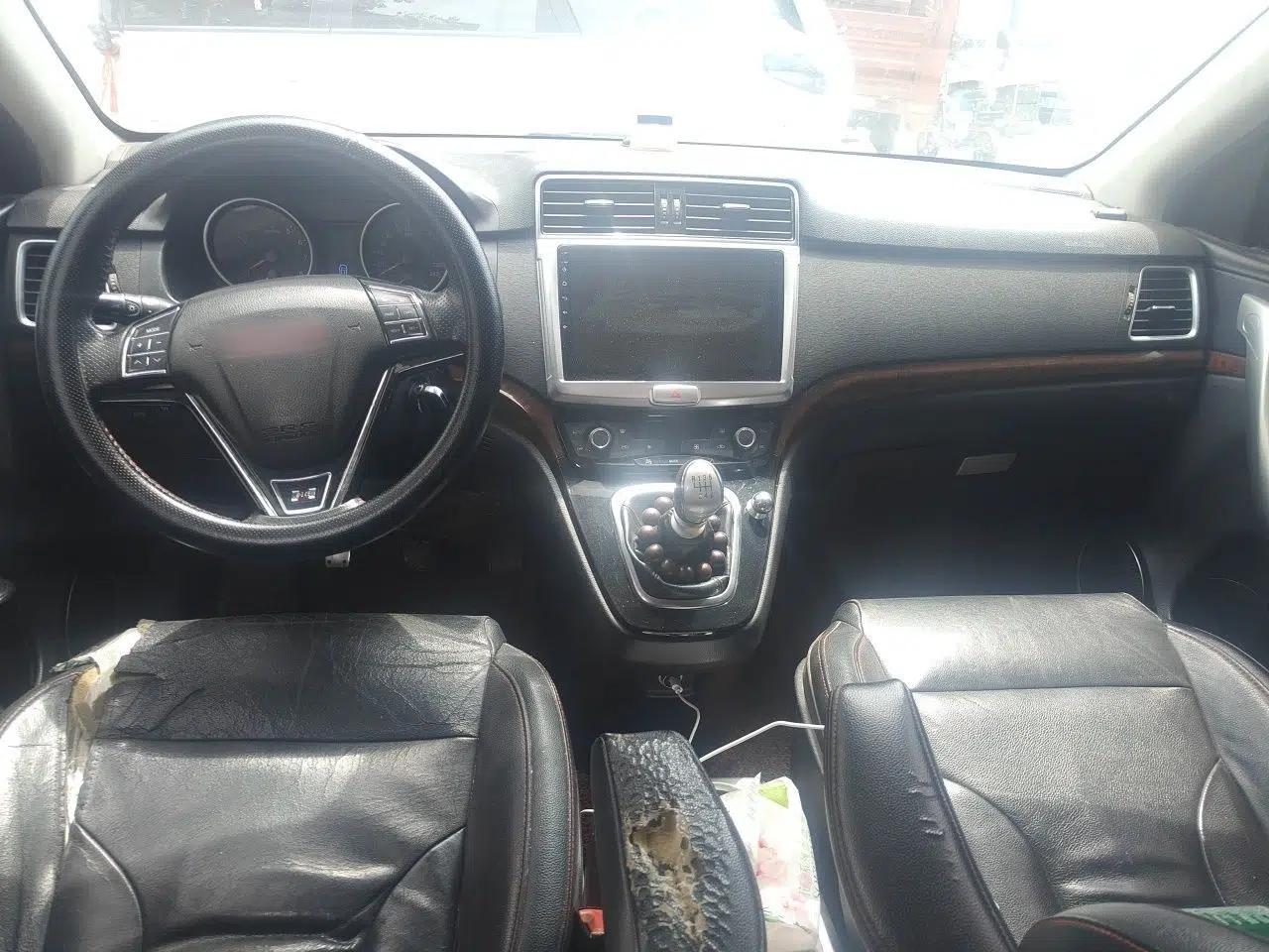 Haval H6 2014 Sport Version 1.5T Manual Two-Wheel Drive Elite Edition — миниатюра 9