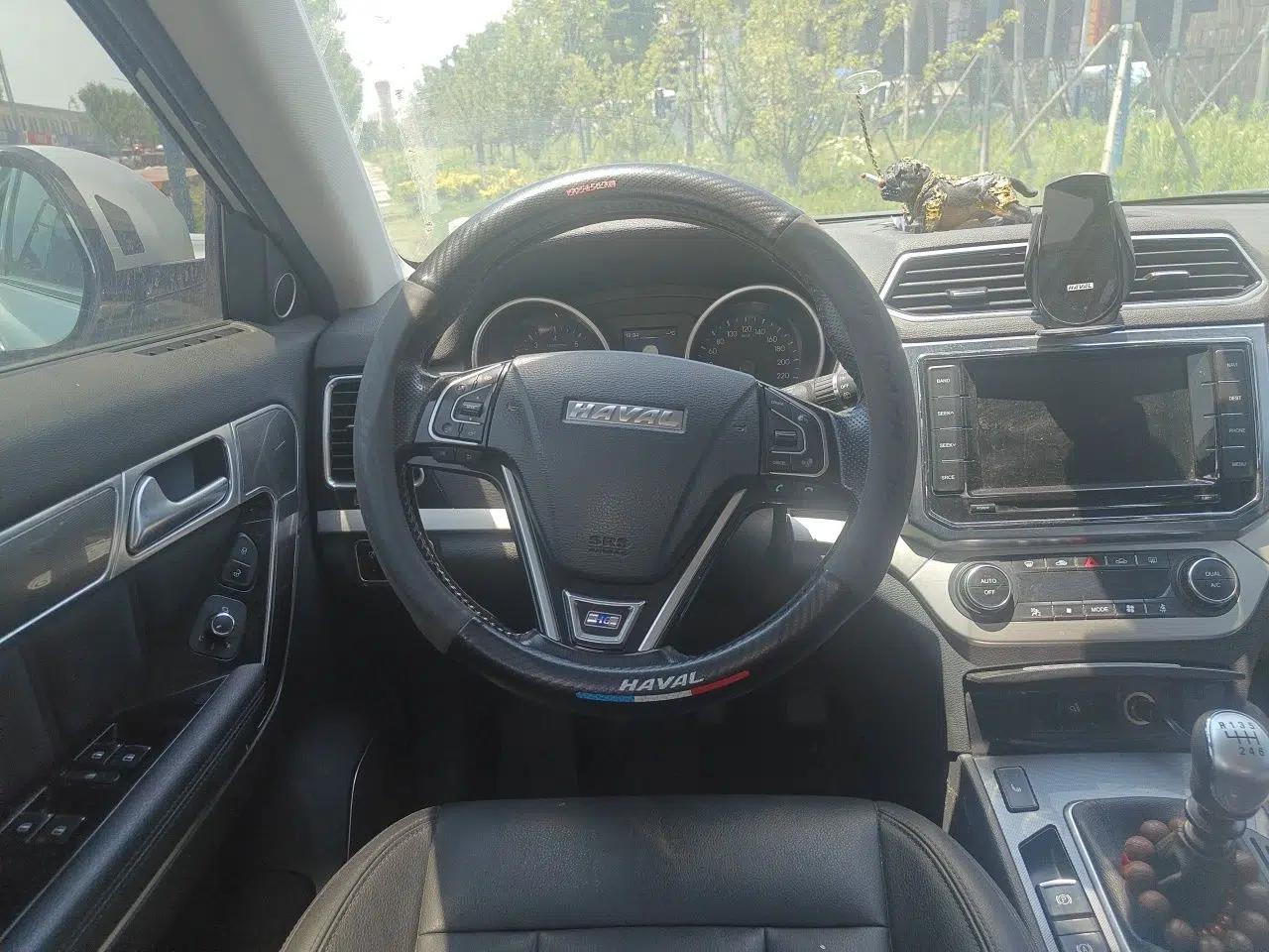 Haval H6 Coupe 2015 Blue Label 2.0T Manual Two-Wheel-Drive Elite Model — миниатюра 10