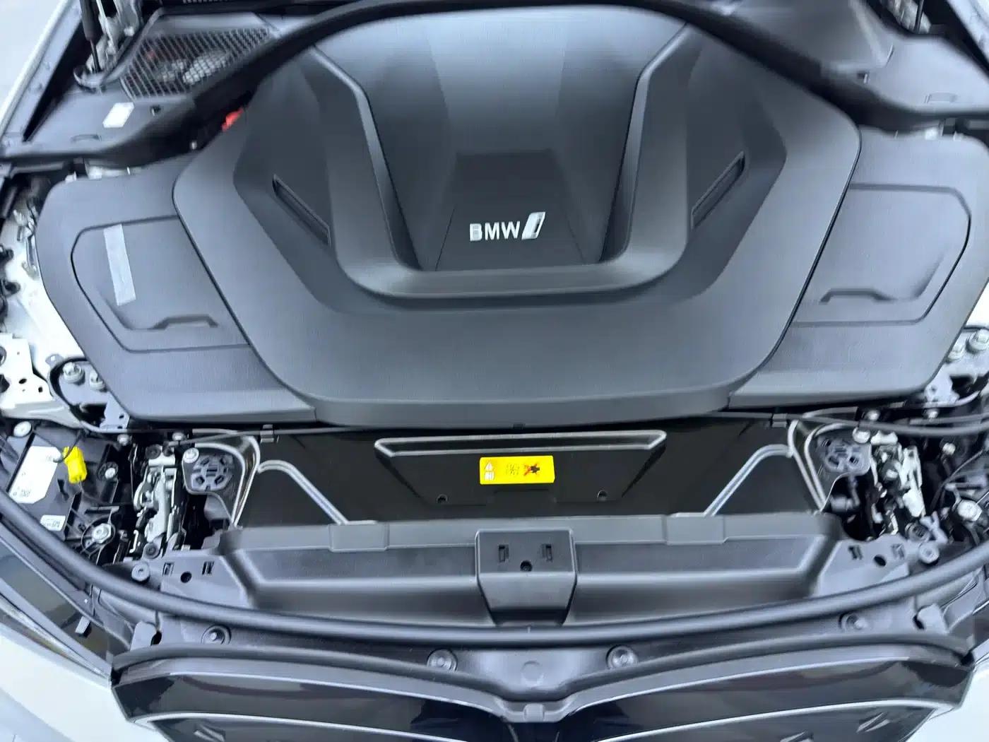 BMW i3 2024 eDrive 40 L Shadow Edition — миниатюра 10