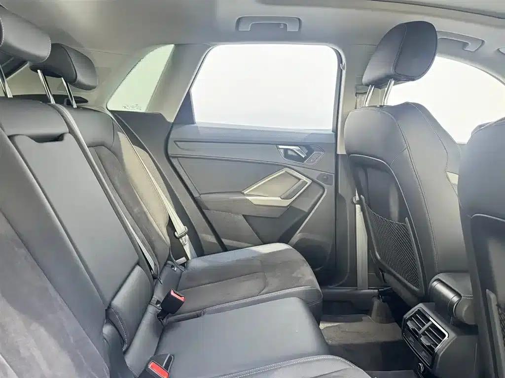 Audi Q3 2023 35 TFSI Progressive Dynamic (1.5T) — миниатюра 8