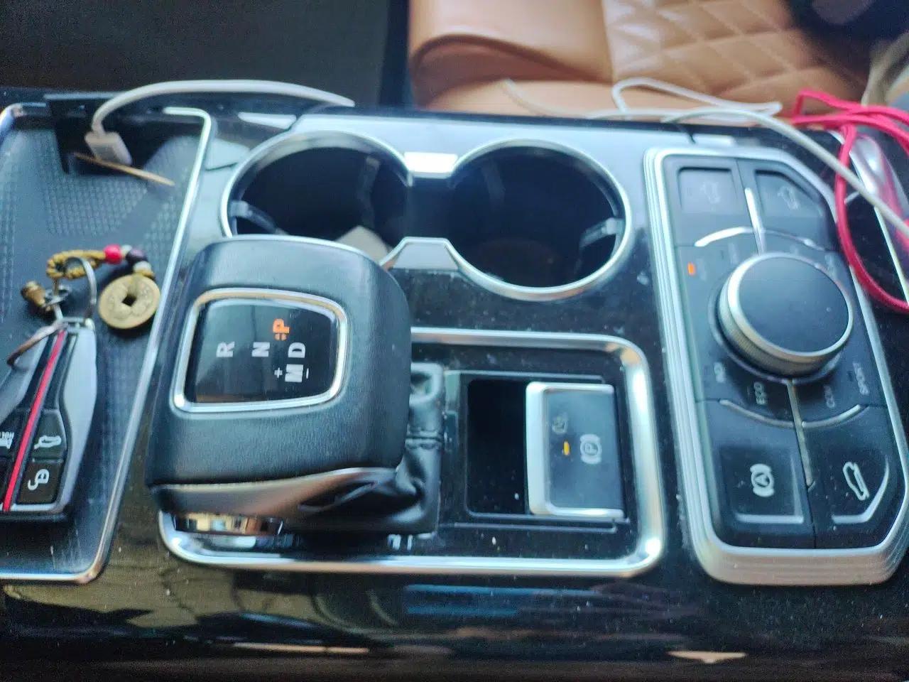 Hongqi HS7 2019 3.0T Automatic All-Wheel Drive Smart Connect Flagship Edition — миниатюра 14
