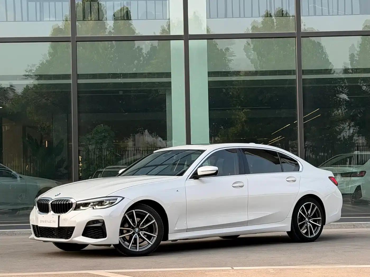 2021 BMW 3 Series 325Li M Sport Package — миниатюра 1