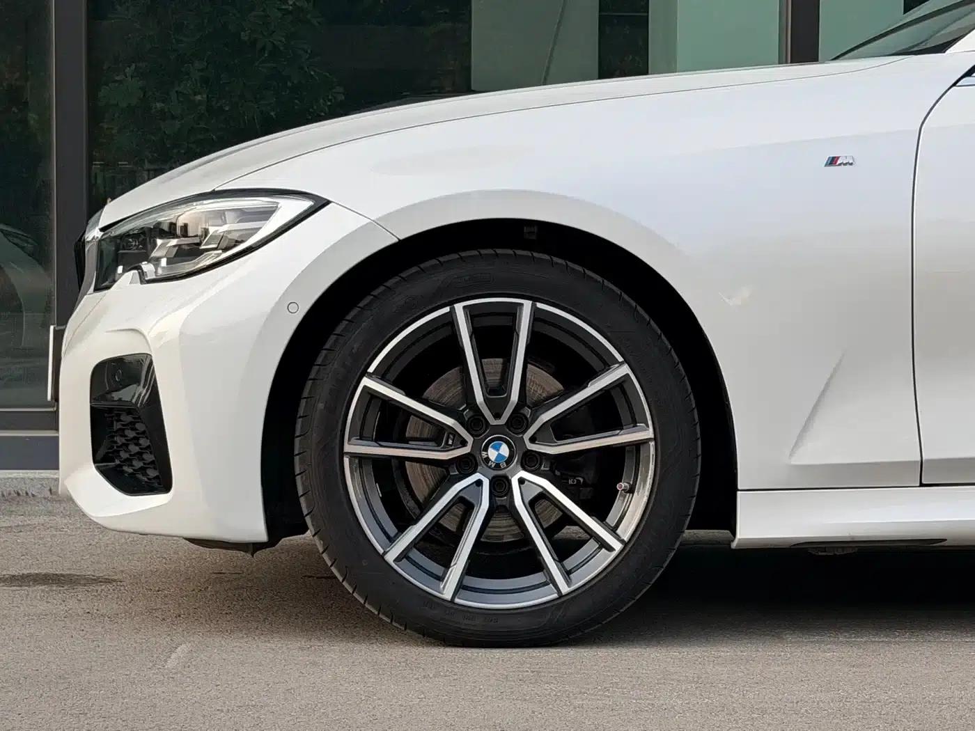 2021 BMW 3 Series 325Li M Sport Package — миниатюра 4