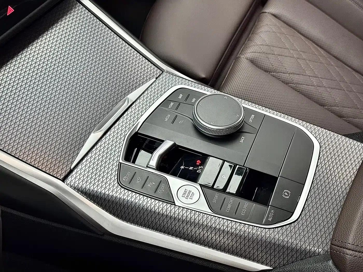 2025 BMW 3 Series 330Li M Sport Shadow Edition — миниатюра 18