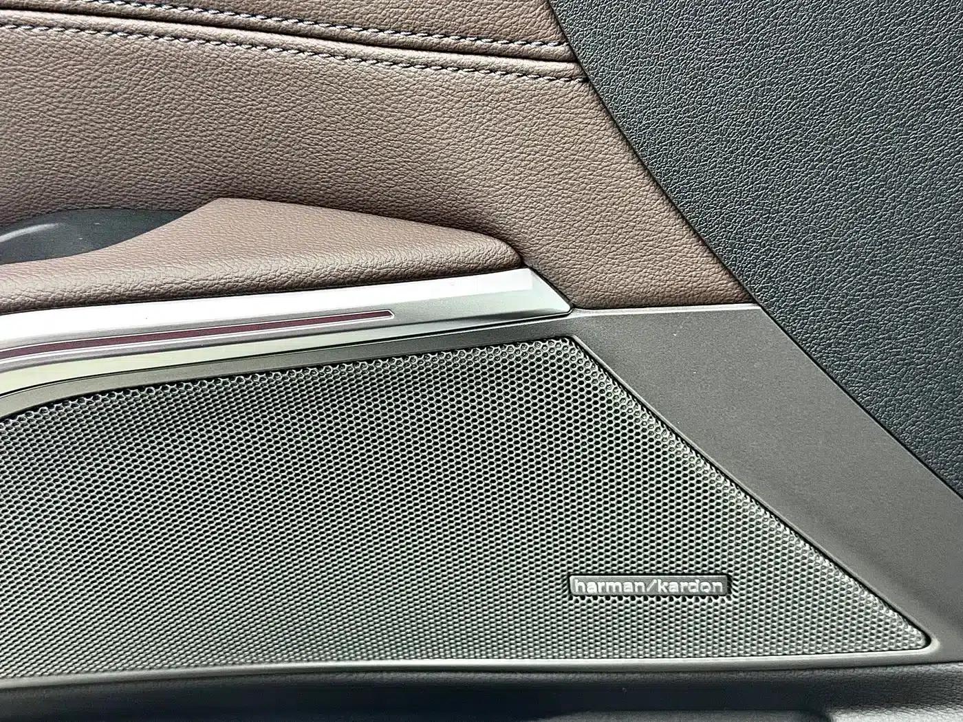 2025 BMW 3 Series 330Li M Sport Shadow Edition — миниатюра 19