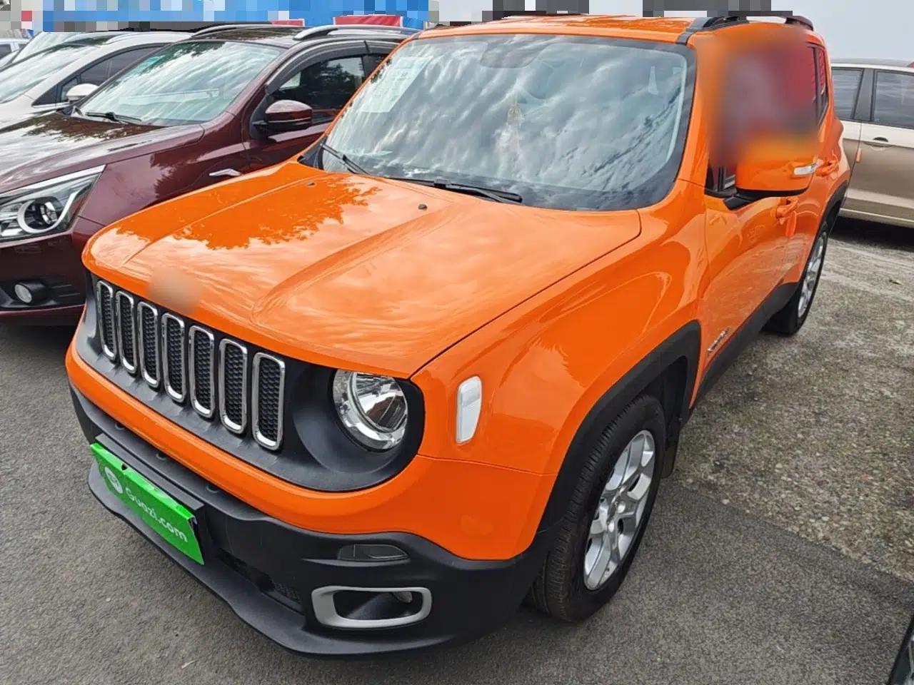 Jeep Renegade 2016 1.4T Automatic High-Energy Version — миниатюра 1