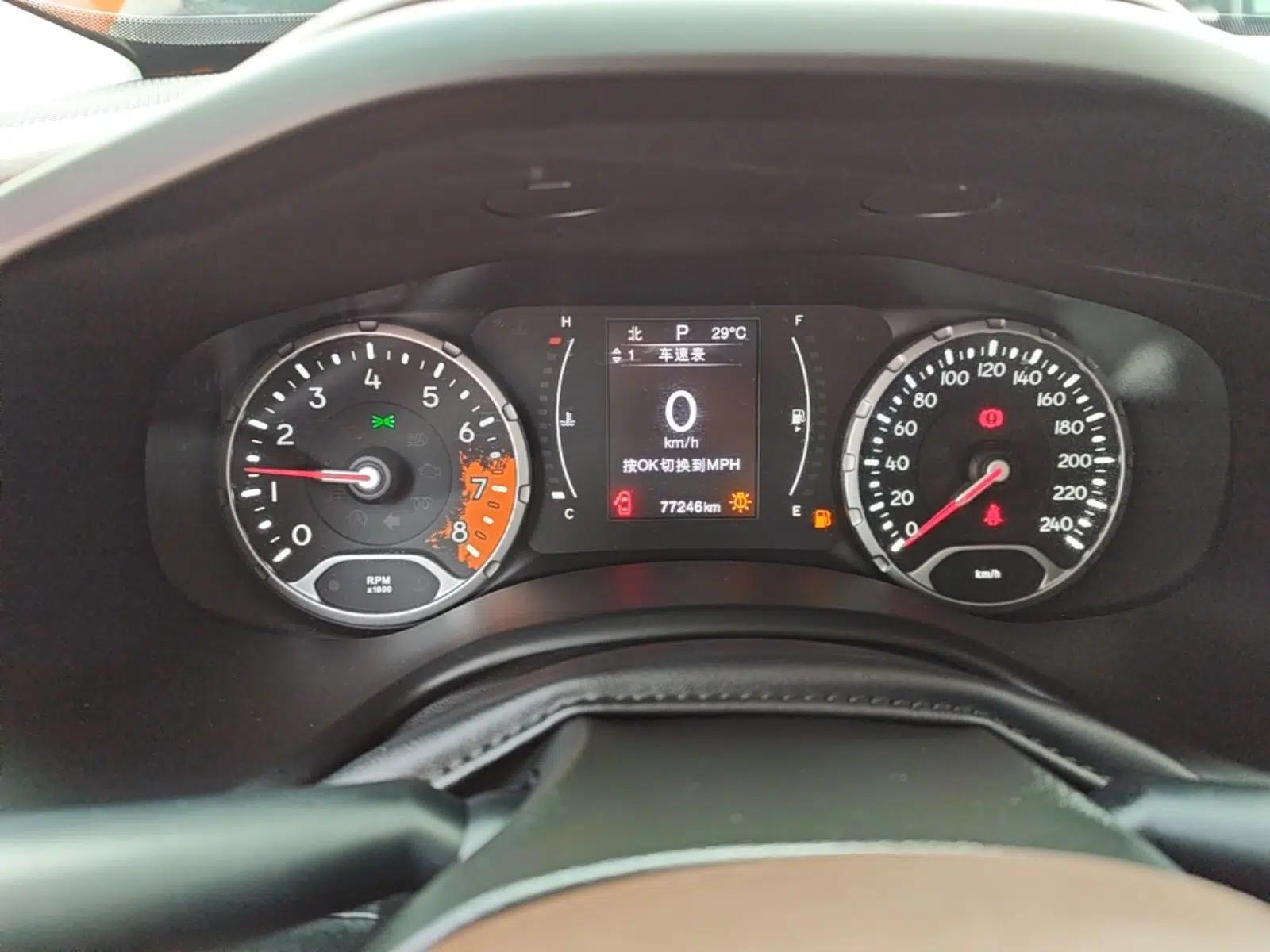 Jeep Renegade 2016 1.4T Automatic High-Energy Version — миниатюра 14