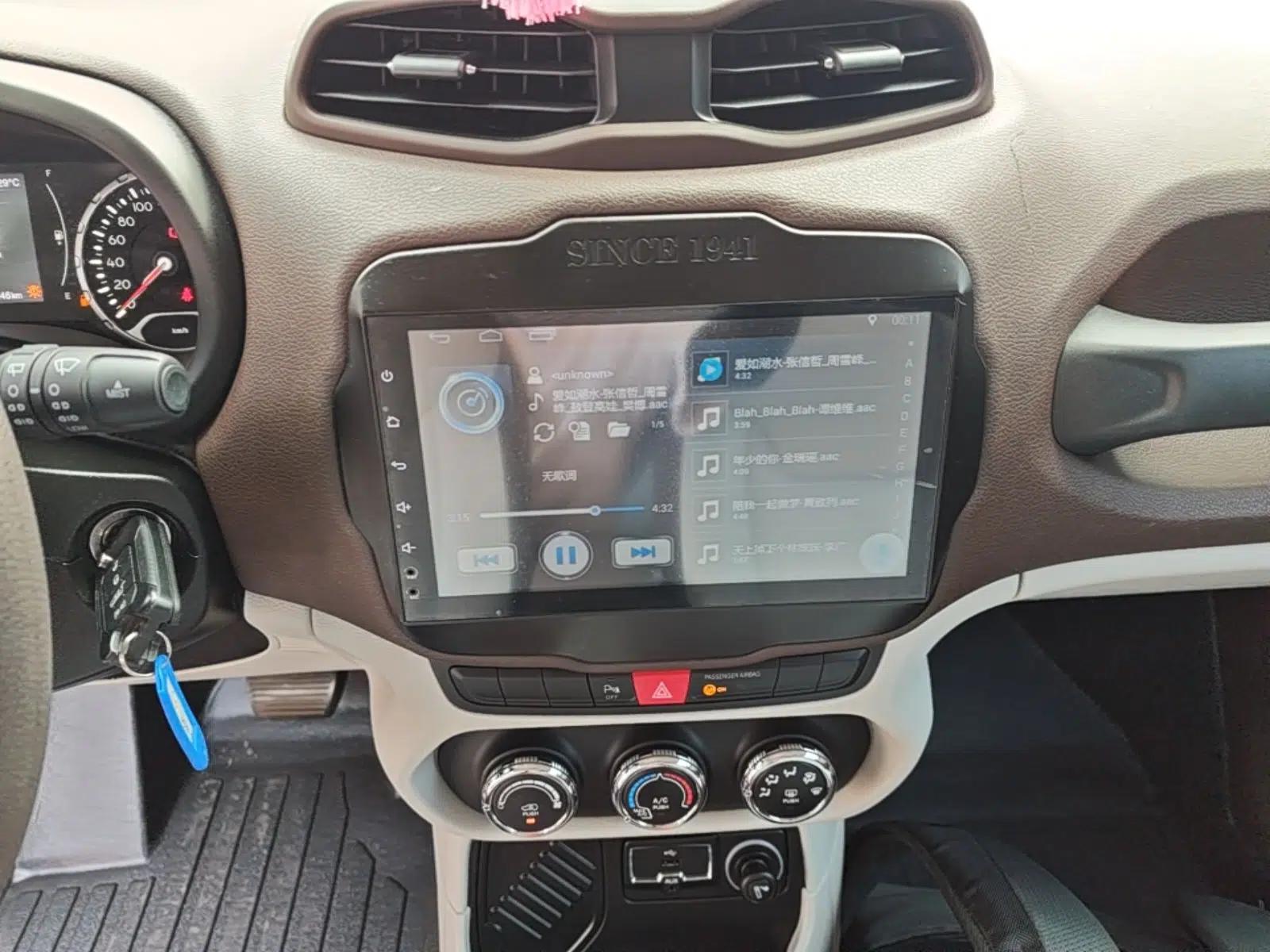 Jeep Renegade 2016 1.4T Automatic High-Energy Version — миниатюра 15
