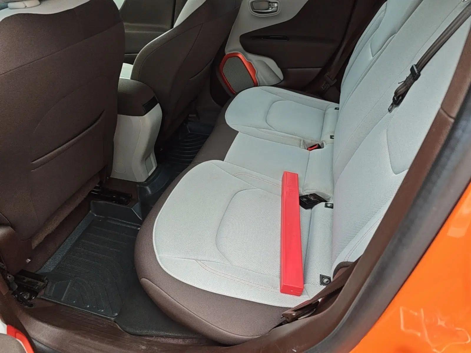 Jeep Renegade 2016 1.4T Automatic High-Energy Version — миниатюра 20