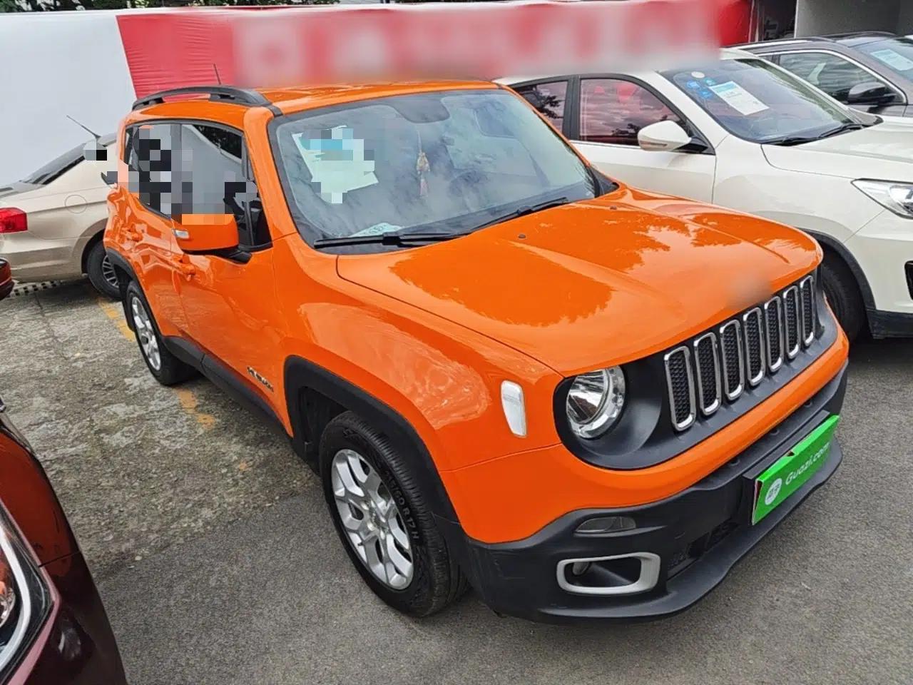 Jeep Renegade 2016 1.4T Automatic High-Energy Version — миниатюра 3
