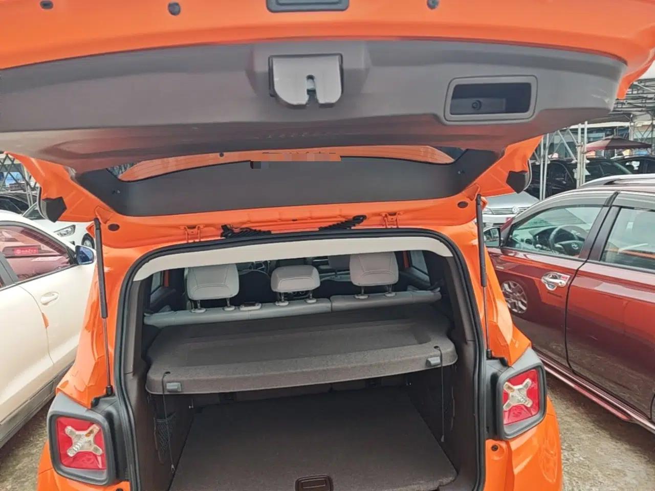 Jeep Renegade 2016 1.4T Automatic High-Energy Version — миниатюра 22