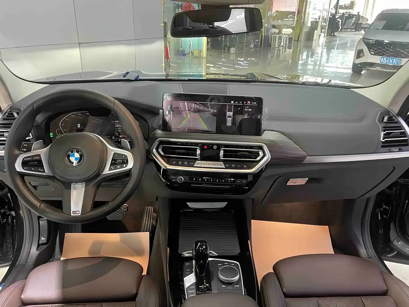 BMW X3 2022 xDrive30i Leading Edition M Sport Package — миниатюра 9